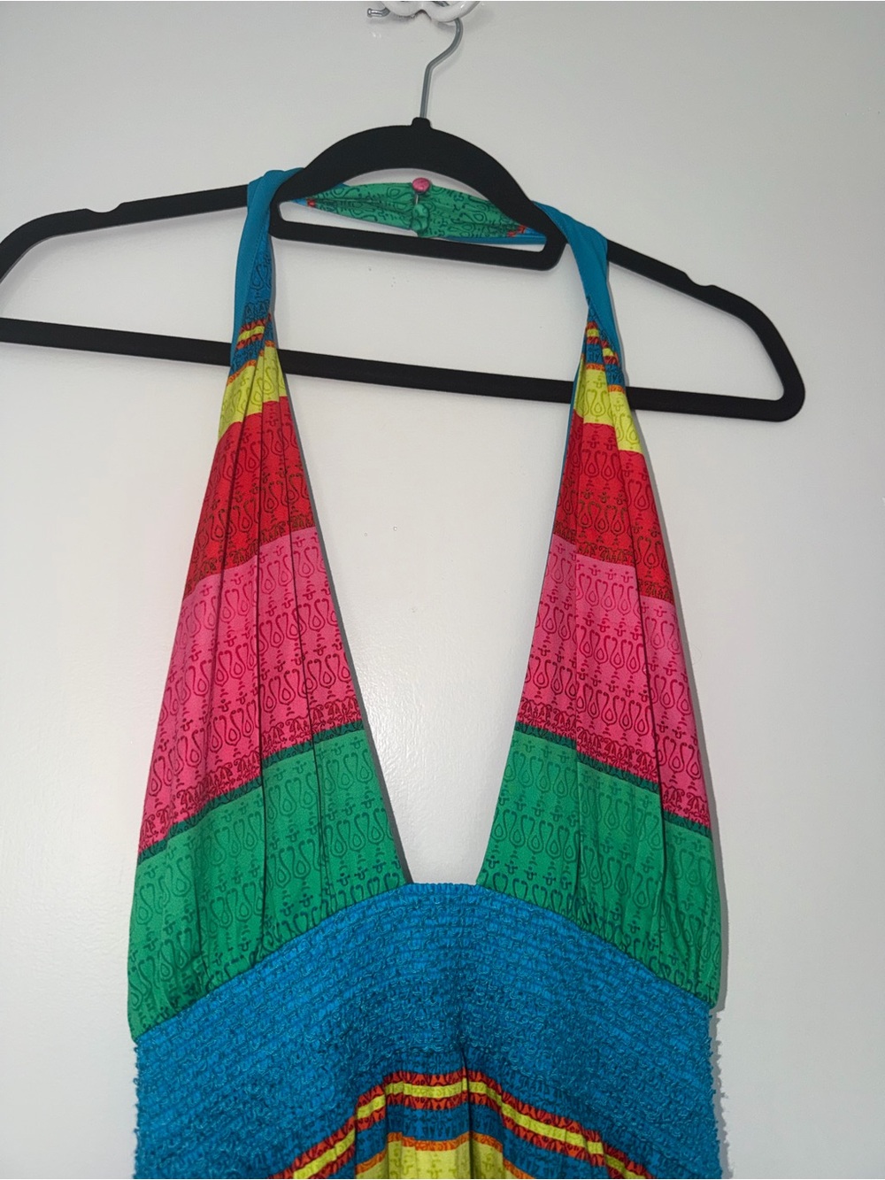 Alice + Olivia Rainbow Stripe Halter Maxi Dress Smocked Waist Size 6 - Picture 3 of 10